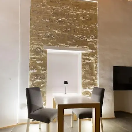 Monolocale 201 דירה