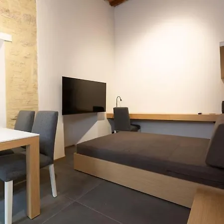 Apartment Monolocale 201